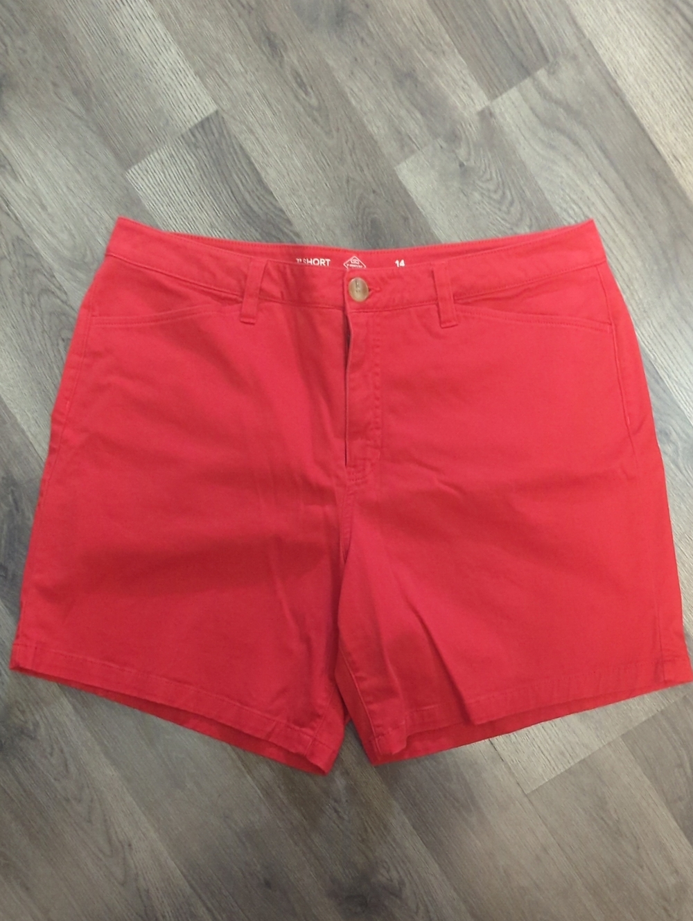 St. Johns Bay Size 14 Red 7" Chino Shorts